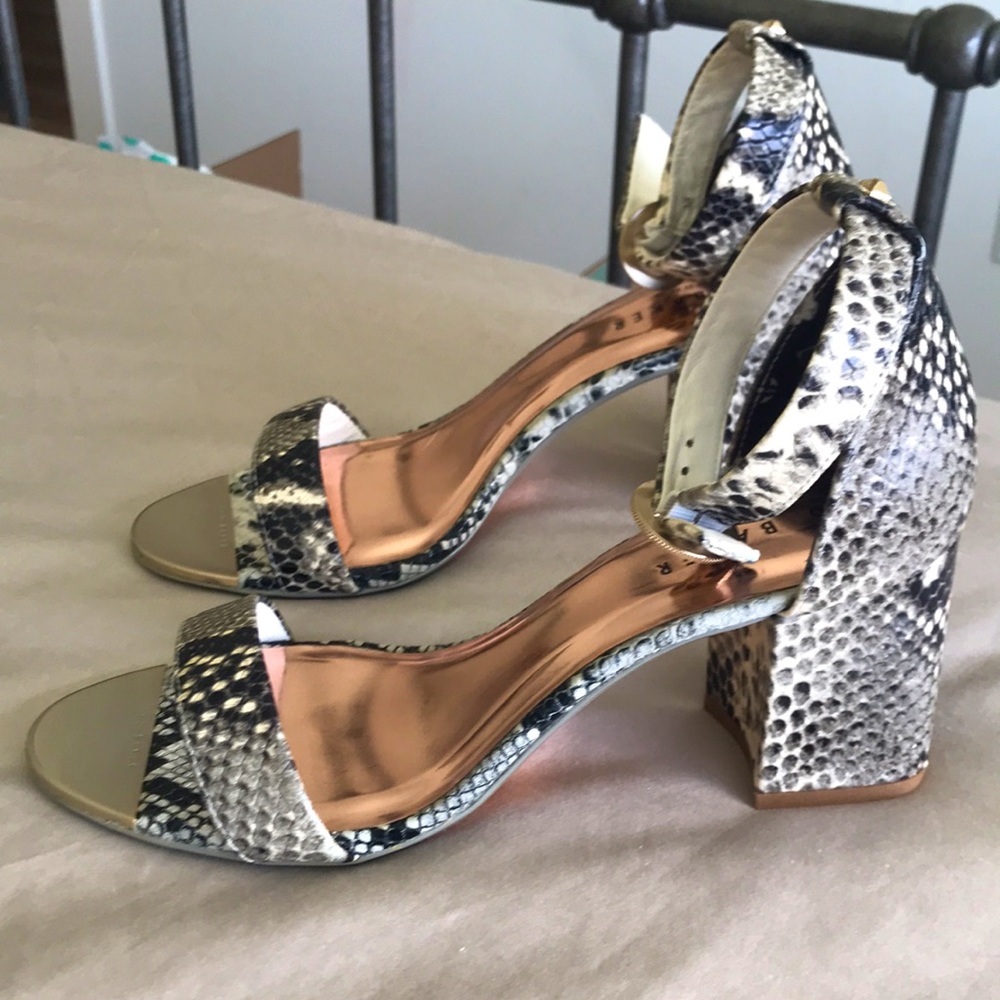 Ted Baker Brand New Gold Snake Chunky Heels Shoes 38 8